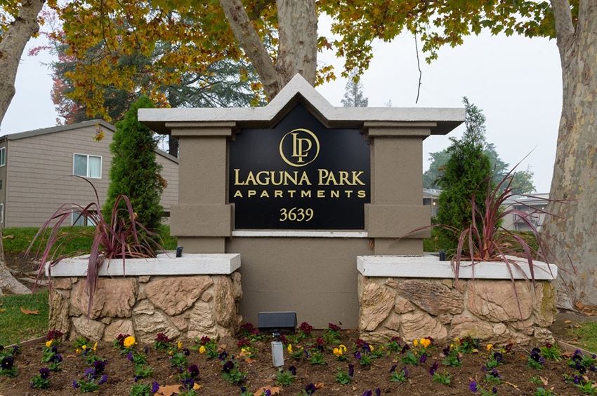 Laguna Park Apartments, 3639 W. Benjamin Holt Drive, Stockton, CA
