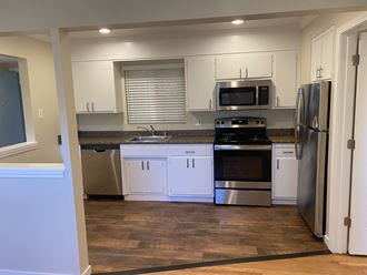 Unit Interior - Kitchen - Photo Gallery