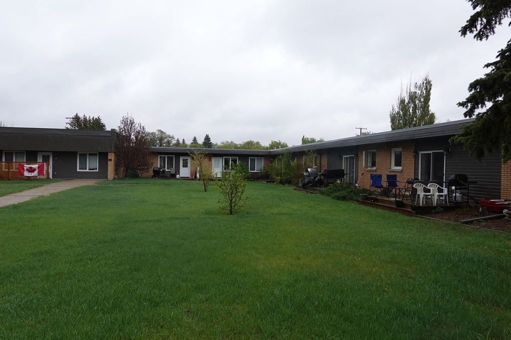 Building view 2 - 404 1st street