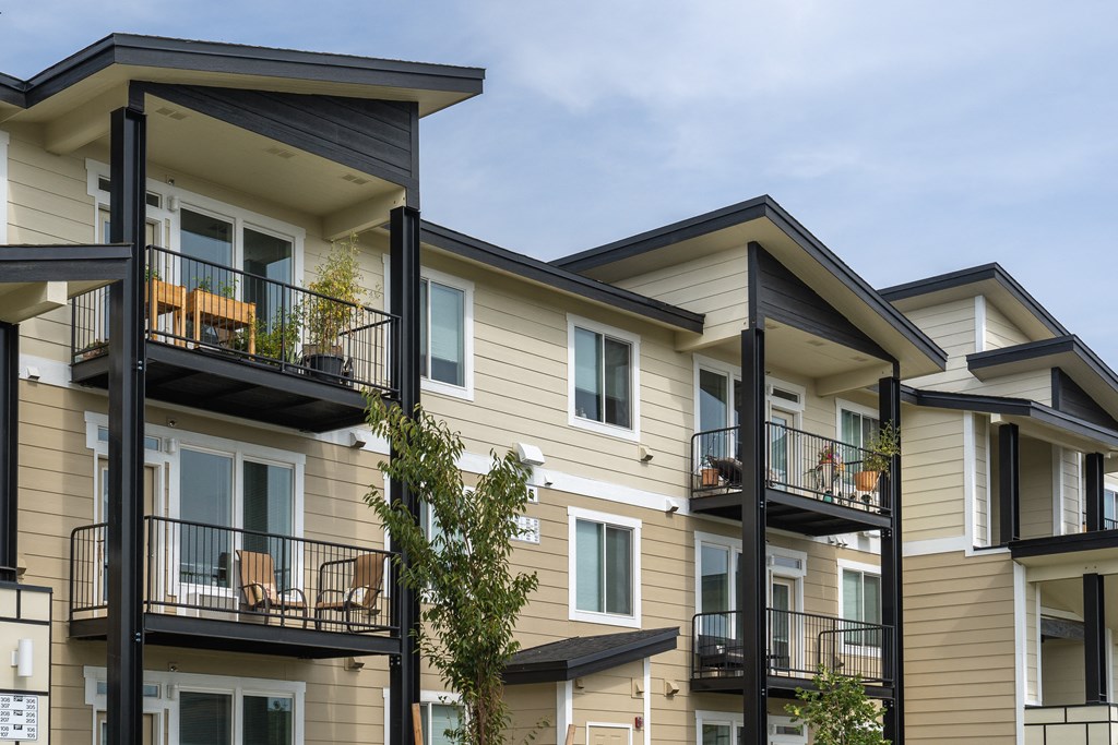 Bluegrass Farms Apartments