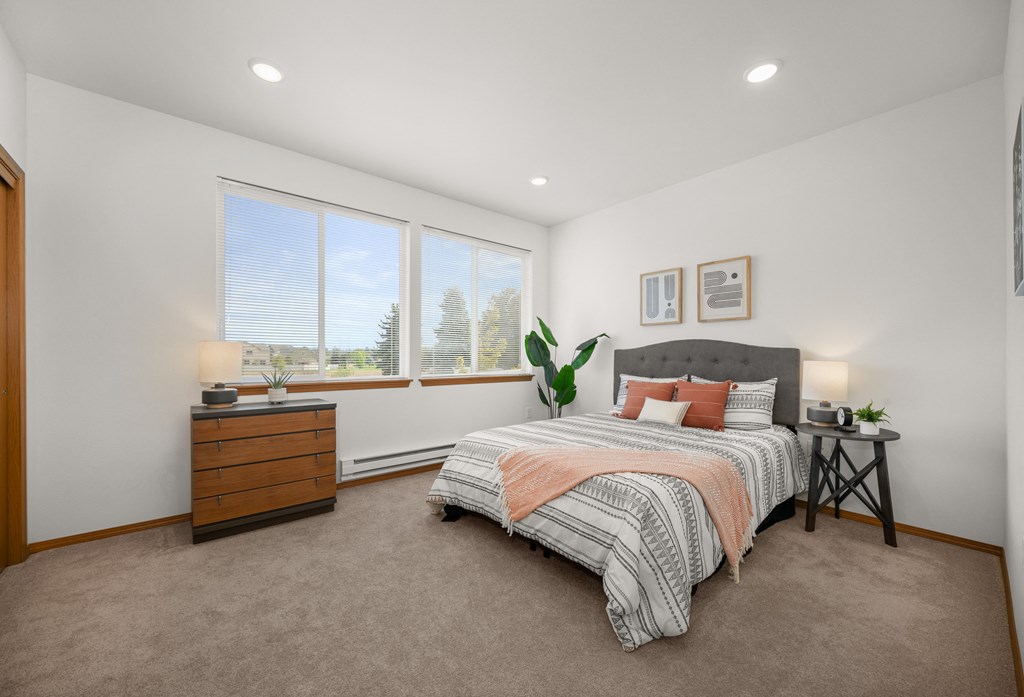1 Bedroom - Attached Garage Bluegrass Farms Apartments