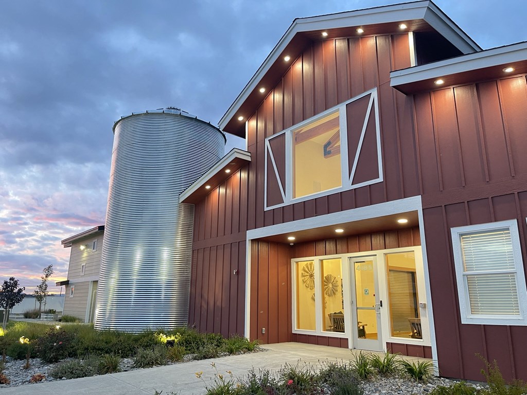 Bluegrass Farms Apartments