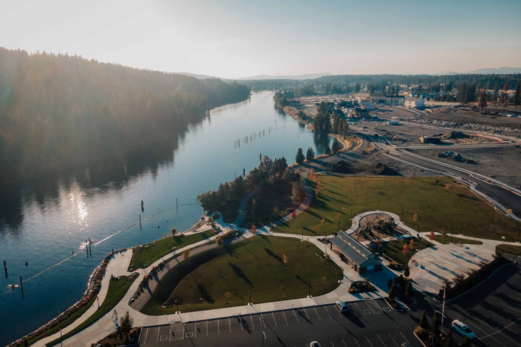 River's Edge Apartments