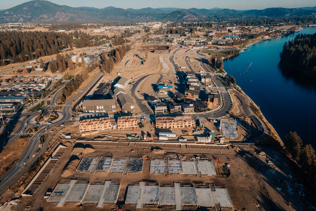 River's Edge Apartments