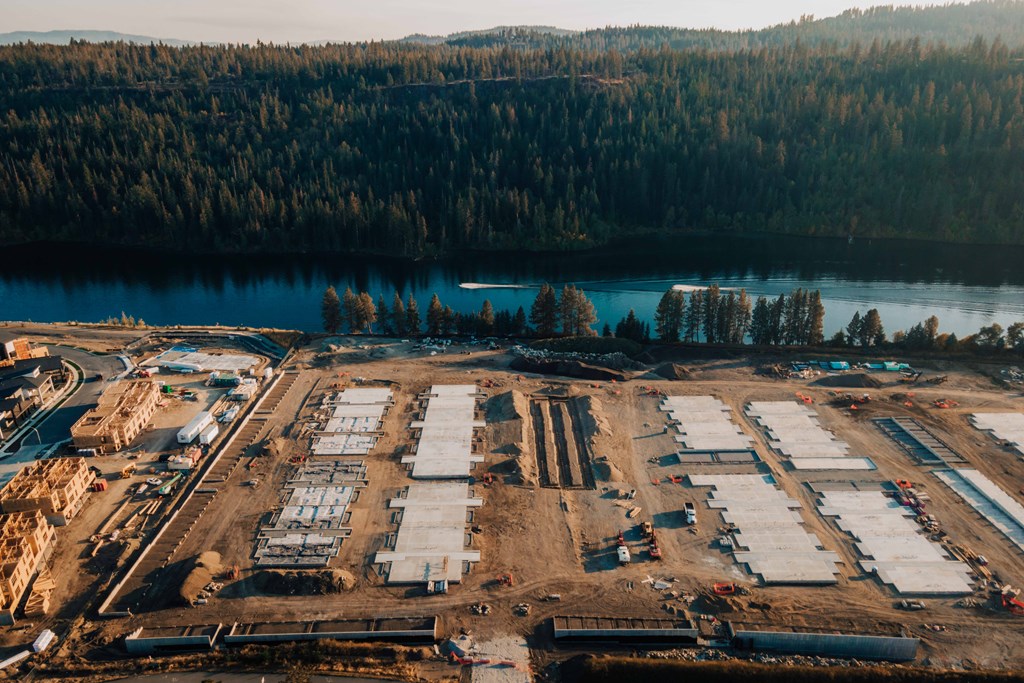 River's Edge Apartments