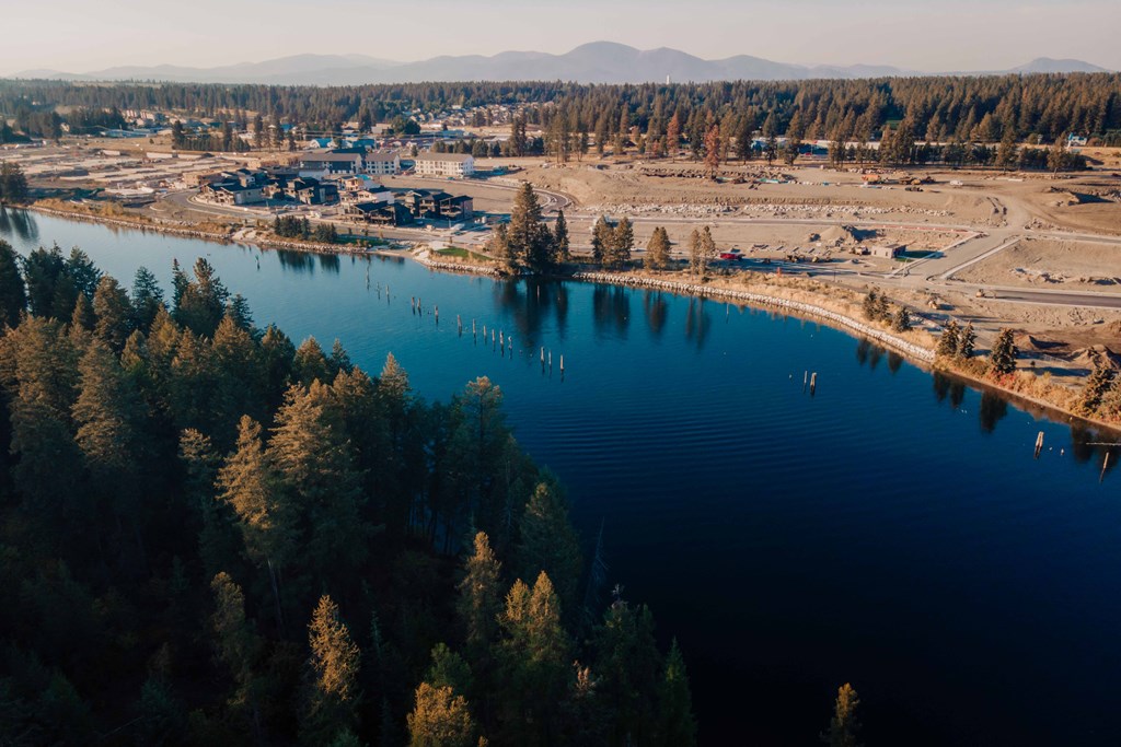 River's Edge Apartments