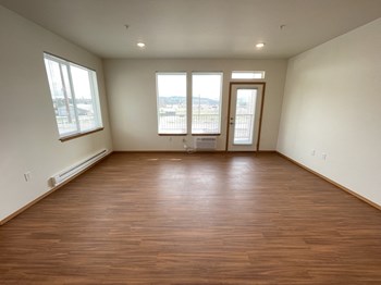 Bluegrass Farms Apartments - Photo Gallery 46