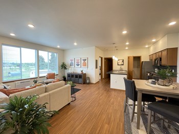 Bluegrass Farms Apartments - Photo Gallery 6