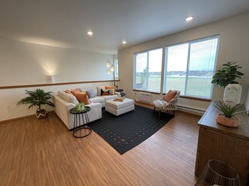 Bluegrass Farms Apartments - Photo Gallery 8