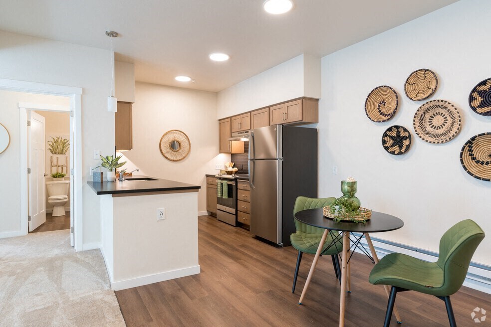 River's Edge Apartments