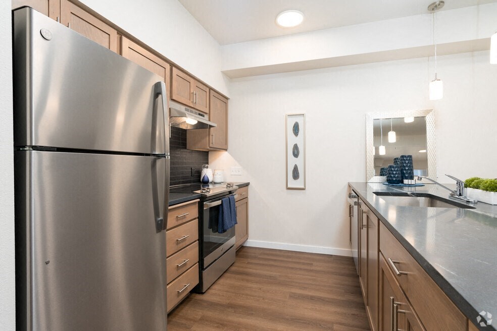 River's Edge Apartments