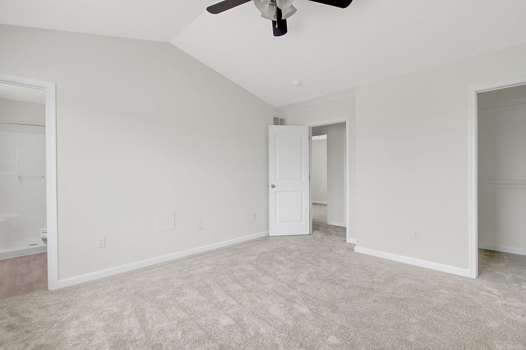 Big master bedroom at Hudson Ridge, Red Lion, Pennsylvania