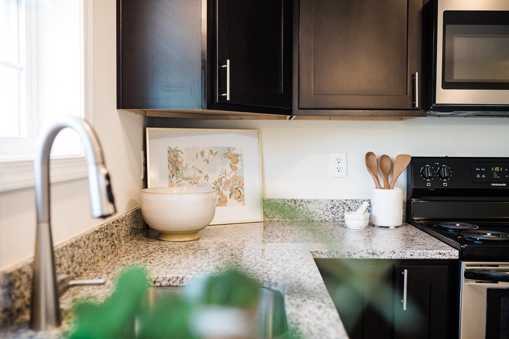 marble countertop and kitchen  at Gettysburg Overlook, Gettysburg, PA sink