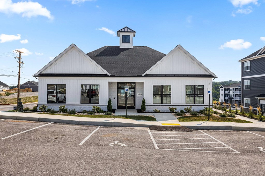 Rowen Place Apartments