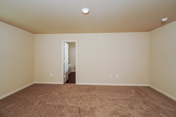 499 Clover Cir 4 Beds House for Rent - Photo Gallery 11