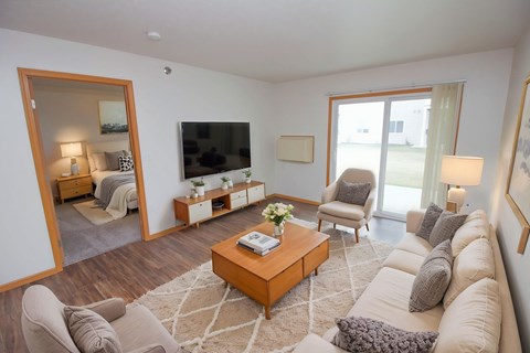 4422 30Th Ave. S 1-2 Beds Apartment for Rent