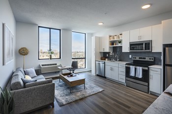2615 East 29th Street Studio-2 Beds Apartment for Rent - Photo Gallery 12