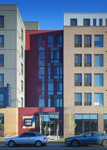Everlake Apartments-Minneapolis, MN Everlake Apartments-Minneapolis, MN - Photo Gallery 2