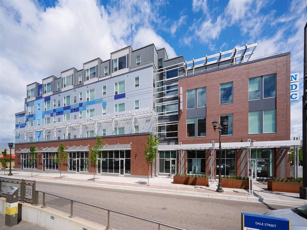 the building in which the hotel is located