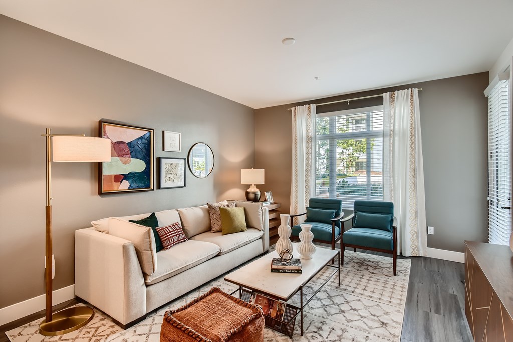 The Vive Collection is a similar property to Purl Apartments located in San Diego