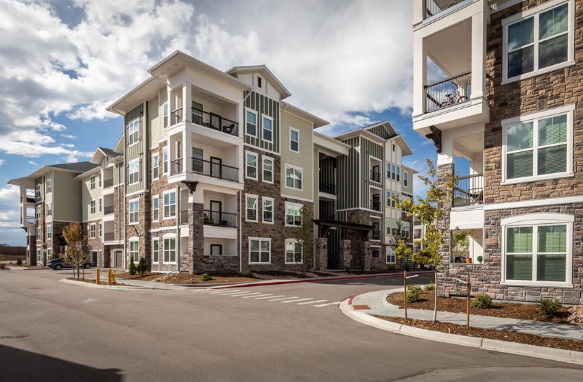 Five810 Southlands Apartments, 5810 S Southlands Parkway, Aurora, CO RentCafe