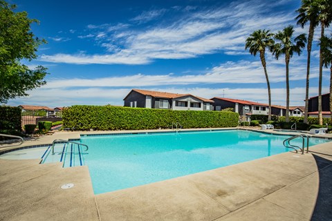 540 W. Horizon Ridge Parkway 2-3 Beds Apartment for Rent