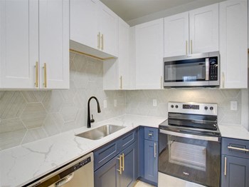 Verde Vista Model Kitchen Verde Vista Model Kitchen - Photo Gallery 6