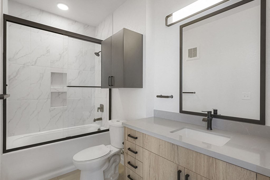 Portola at SouthGlenn Interior Townhomes Bathroom