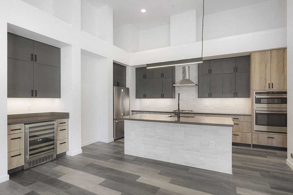 Portola at SouthGlenn Interior Townhomes Kitchen