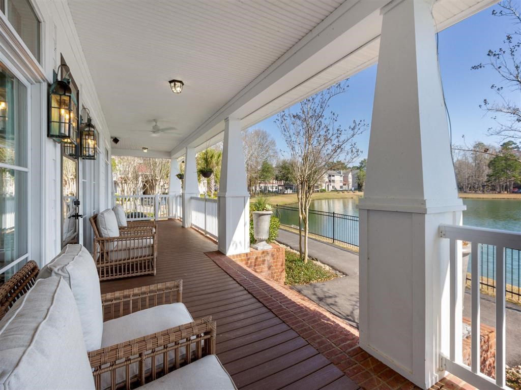 The Reserve at Wescott Apartments Exterior and Pond View