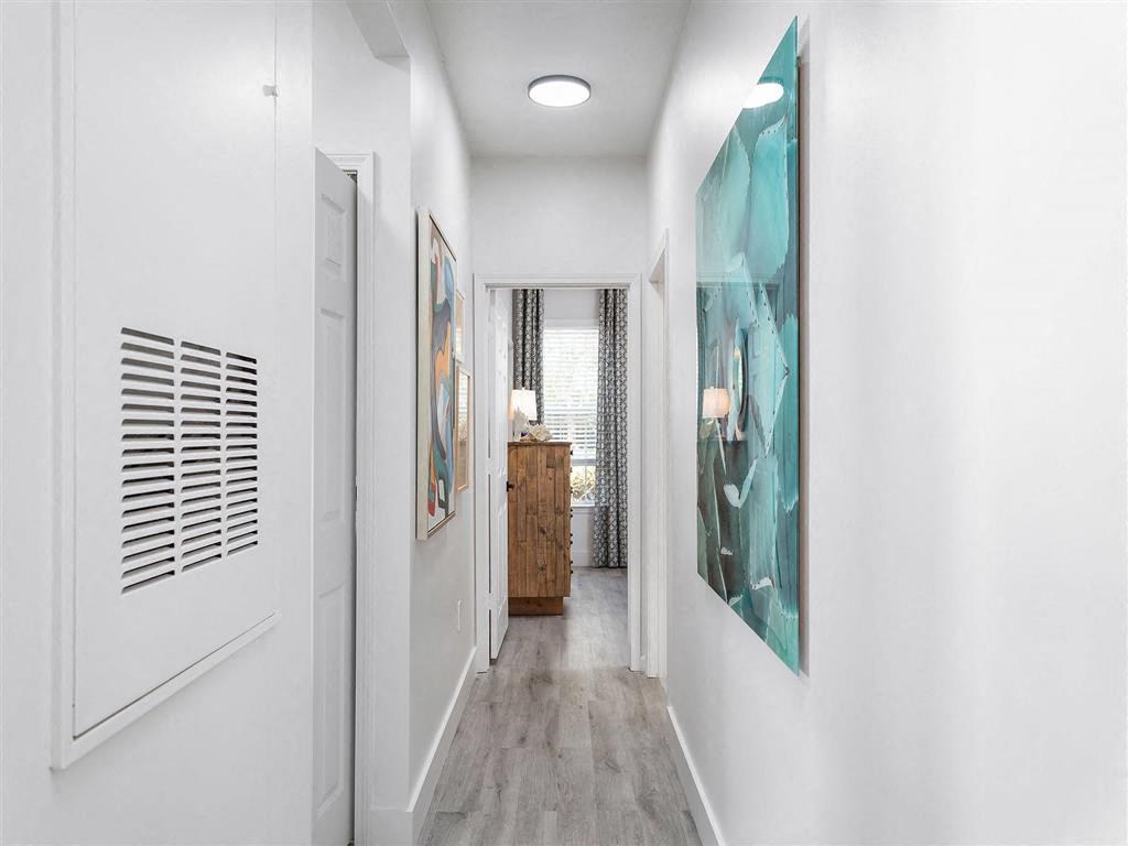 The Reserve at Wescott Apartments Hallway