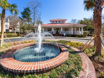 The Reserve at Wescott Apartments Clubhouse and Fountain The Reserve at Wescott Apartments Clubhouse and Fountain - Photo Gallery 3