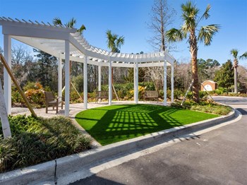 The Reserve at Wescott Apartments Courtyard The Reserve at Wescott Apartments Courtyard - Photo Gallery 4
