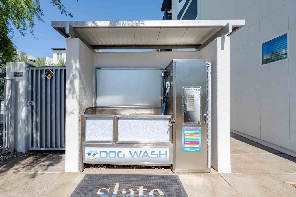 a dog wash is available at the front of the building at slate scottsdale