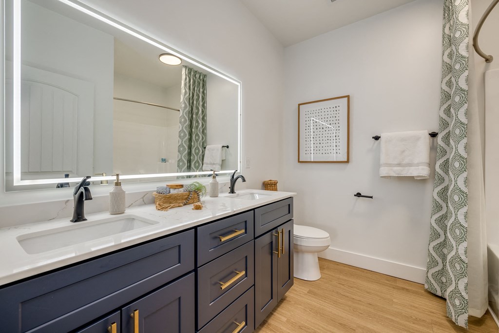 The Banks At Rivergate