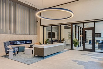 Vive Luxe Apartments Leasing Center - Photo Gallery 4
