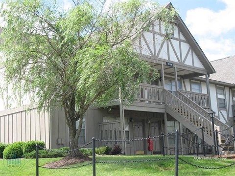 820 Londontown Way 1-5 Beds Apartment for Rent