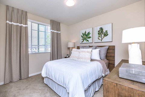 spacious bedrooms at the estates