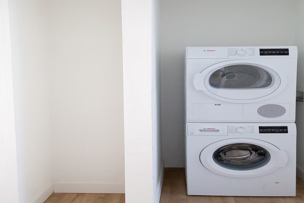 In Unit Washer/Dryer