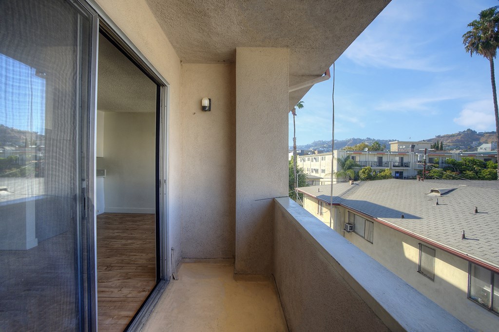 One Bedroom Balcony