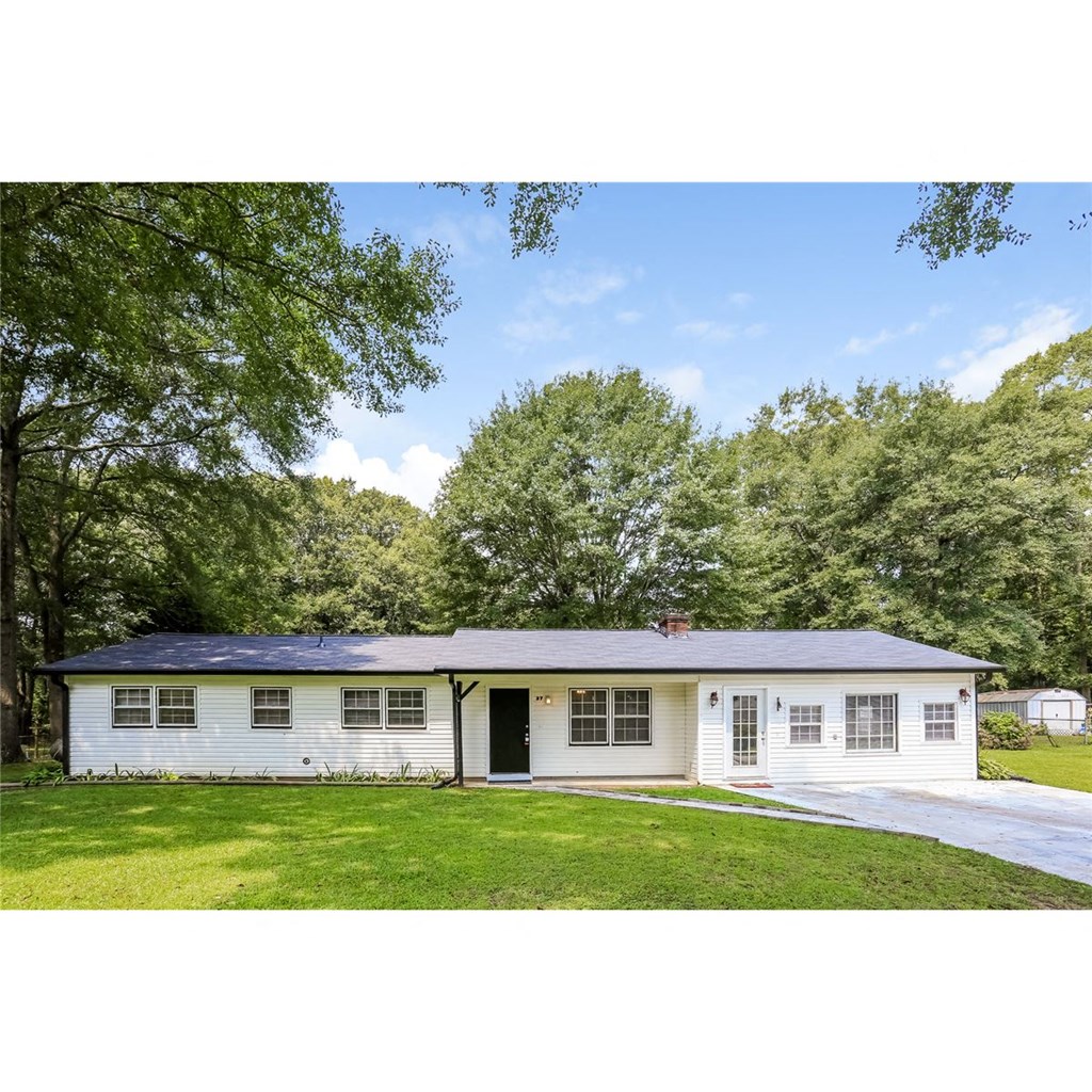 this home has been updated and is ready for you to move in