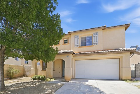 3627 E Avenue H10 4 Beds Apartment for Rent