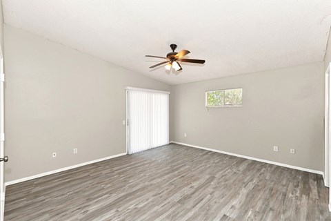 4214 Southampton Ct 3 Beds Apartment for Rent