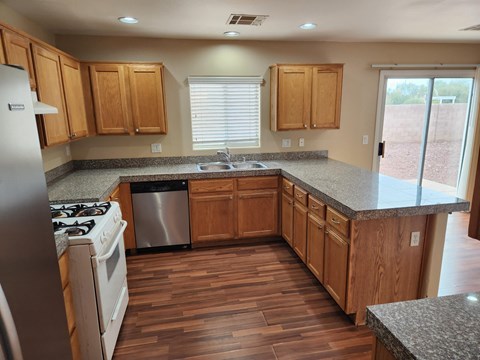 6208 Sereno Springs St 4 Beds Apartment for Rent