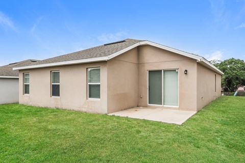 1473 Lucerne Loop Road NE 4 Beds Apartment for Rent