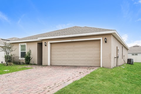 1473 Lucerne Loop Road NE 4 Beds Apartment for Rent