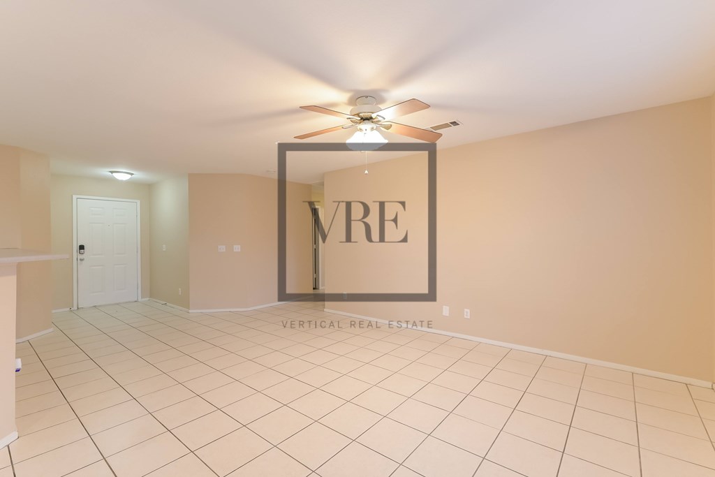 A room with a VRE sign on the wall.