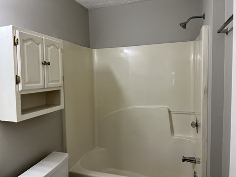 360 E Country Woods Dr