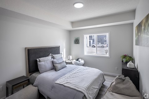 Gorgeous Bedroom at Hills on 36, Edmonton