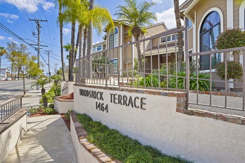 A building with the name "Woodstock Terrace" is visible.